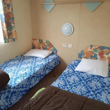 Les Rives Du Ceou Kamp alanı *