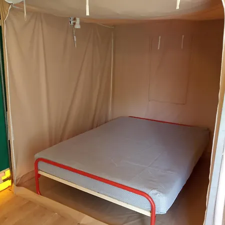 Les Rives Du Ceou Camping