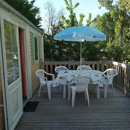 Camping Les Rives Du Ceou *