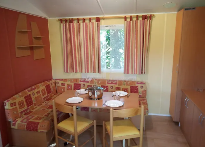 Campingplads Les Rives Du Ceou