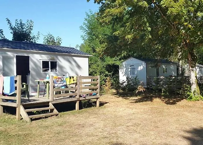 Campingplads Les Rives Du Ceou Saint-Chamarand