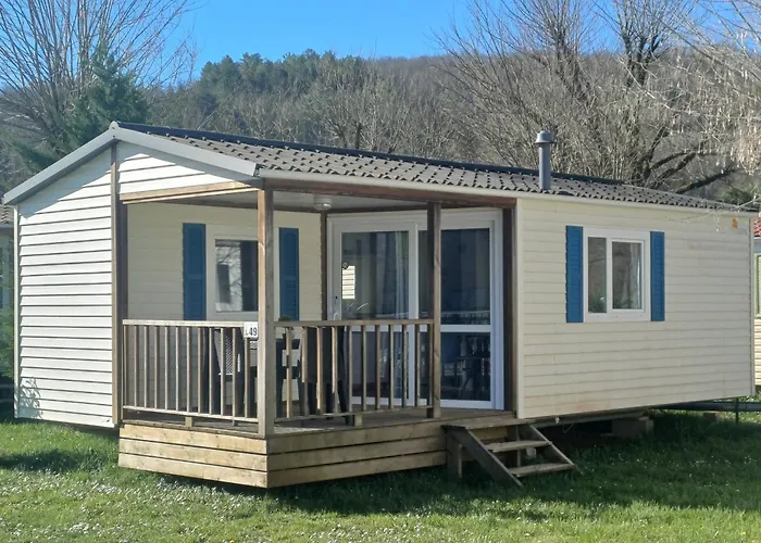 Les Rives Du Ceou Campingplads Saint-Chamarand